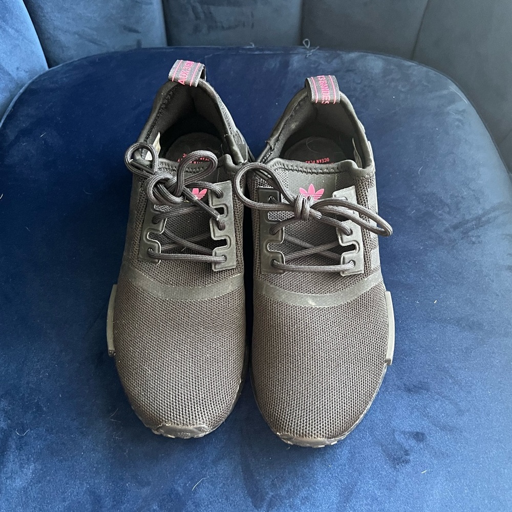 Adidas NMD_R1 black and pink size 5